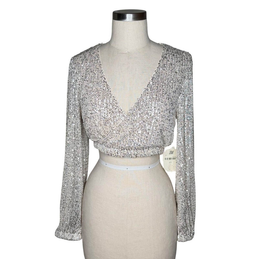 ALTAR'D STATE Crop Top Silver Sequin Surplice Long Sleeve Women's Medium NEW